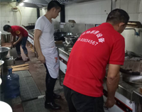 優(yōu)佰特酒店廚房工程安裝現(xiàn)場(chǎng)